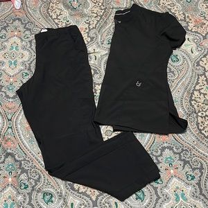 Black Scrubs
